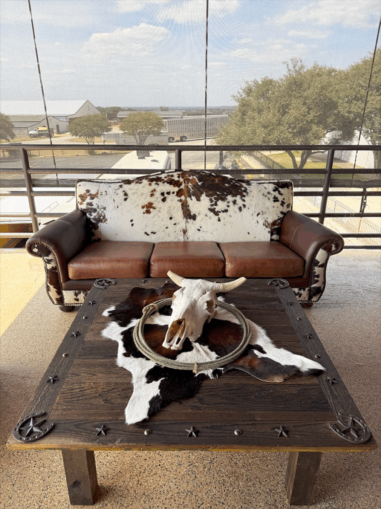 SR Cowhide Furniture - Couch - Coffee Table - Lasso - Steer Skull